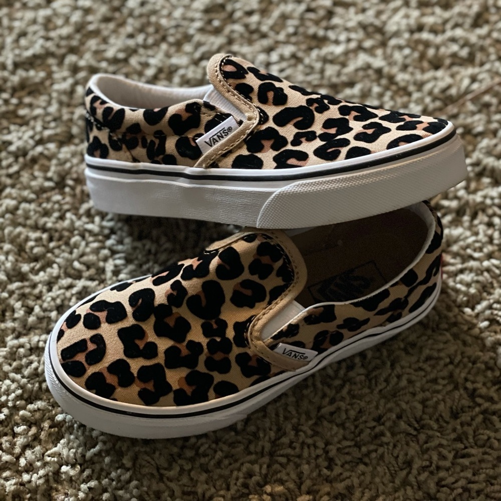 Van’s leopard print slip-ons little girls size 12